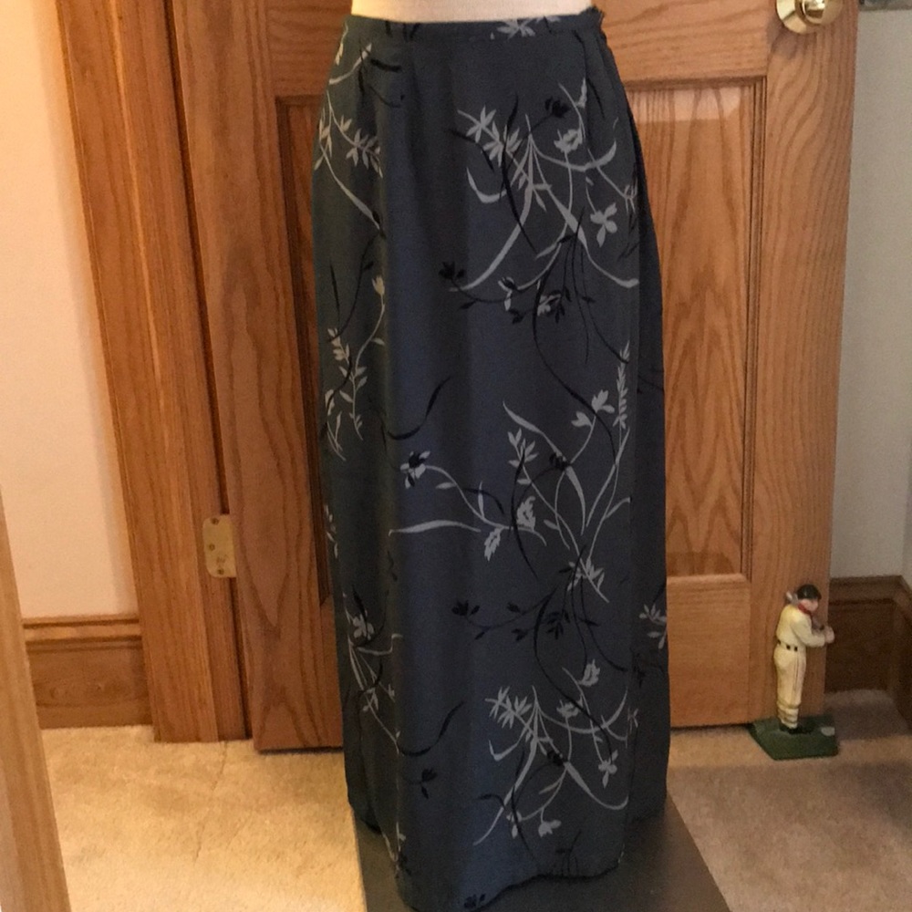 Gray Flower Pattern Long Skirt - image 1